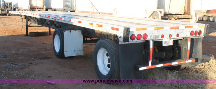 image for item H1642 1997 Transcraft Eagle flatbed trailer