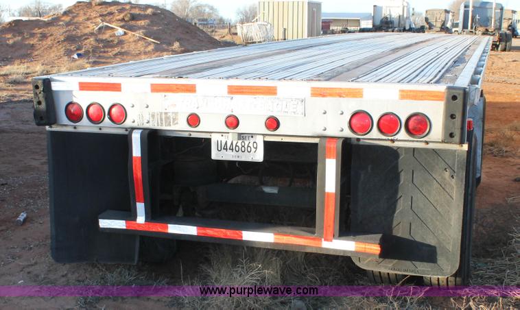image for item H1642 1997 Transcraft Eagle flatbed trailer