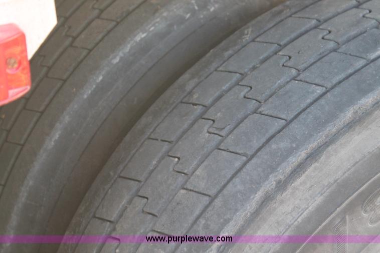 image for item H1642 1997 Transcraft Eagle flatbed trailer