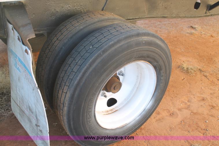 image for item H1642 1997 Transcraft Eagle flatbed trailer