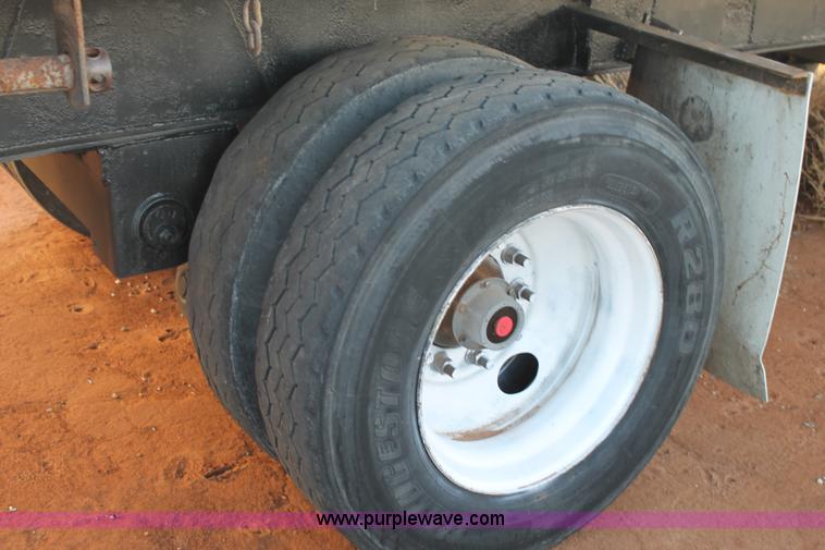 image for item H1642 1997 Transcraft Eagle flatbed trailer