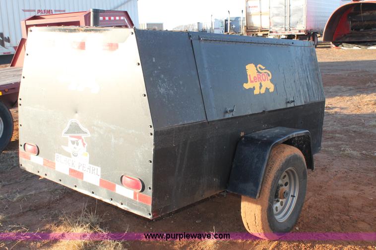 image for item H1643 1990 Leroi Dresser air compressor