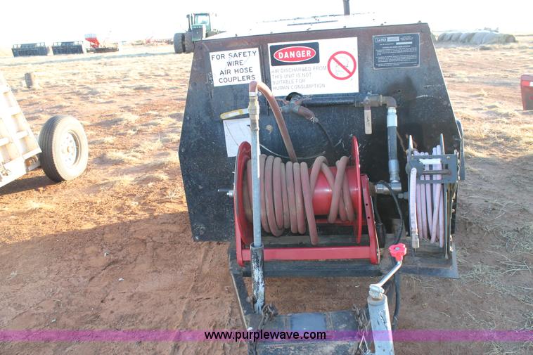 image for item H1643 1990 Leroi Dresser air compressor