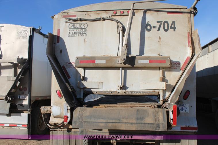 image for item H1647 2006 Aulick 6-704 belted bottom trailer