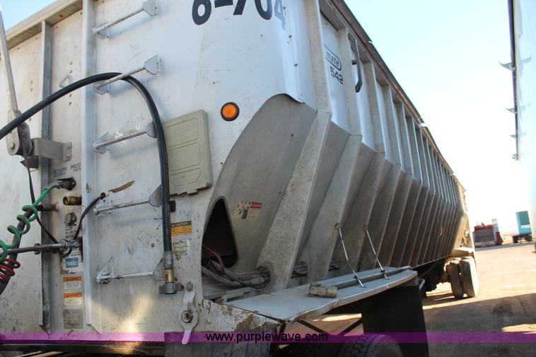 image for item H1647 2006 Aulick 6-704 belted bottom trailer