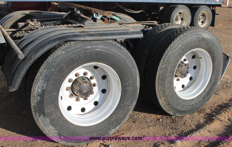 image for item H1655 1996 Mack CH613 semi truck