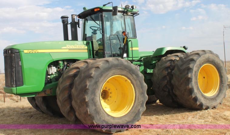 image for item H1659 2006 John Deere 9520 4WD tractor