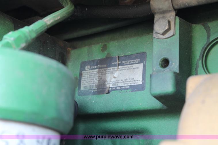 image for item H1659 2006 John Deere 9520 4WD tractor