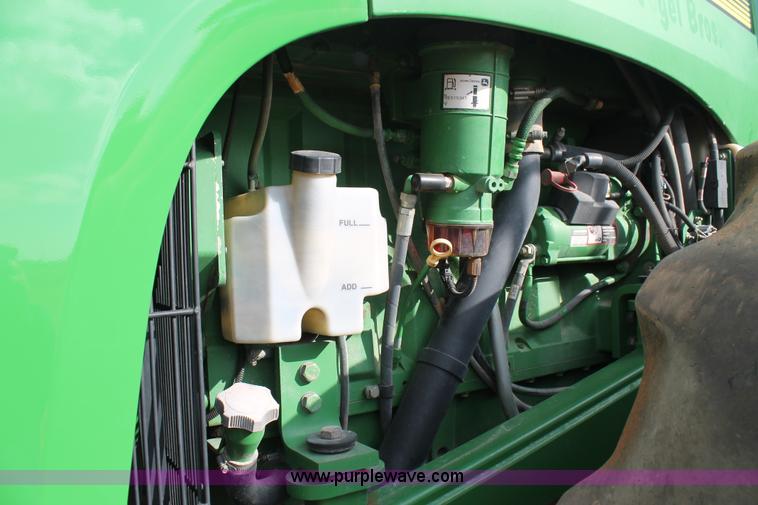 image for item H1659 2006 John Deere 9520 4WD tractor