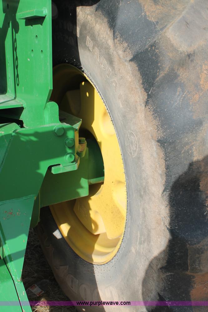 image for item H1659 2006 John Deere 9520 4WD tractor