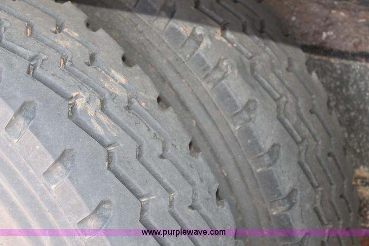 image for item H1660 2006 Parma silage trailer