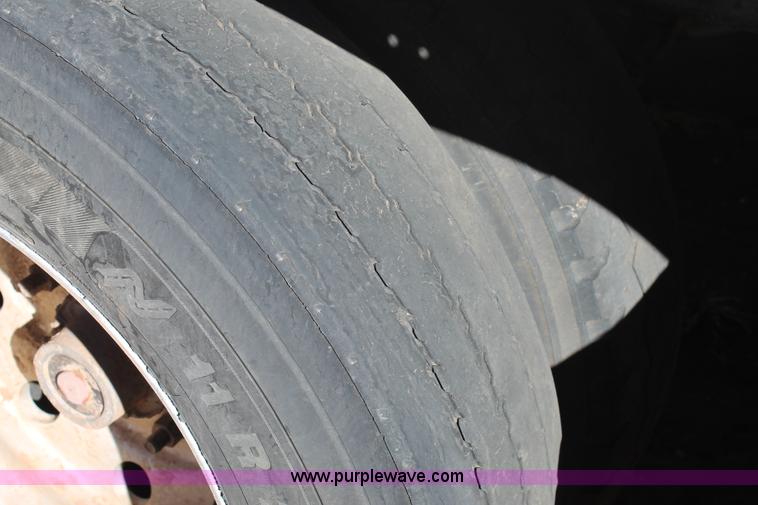 image for item H1660 2006 Parma silage trailer