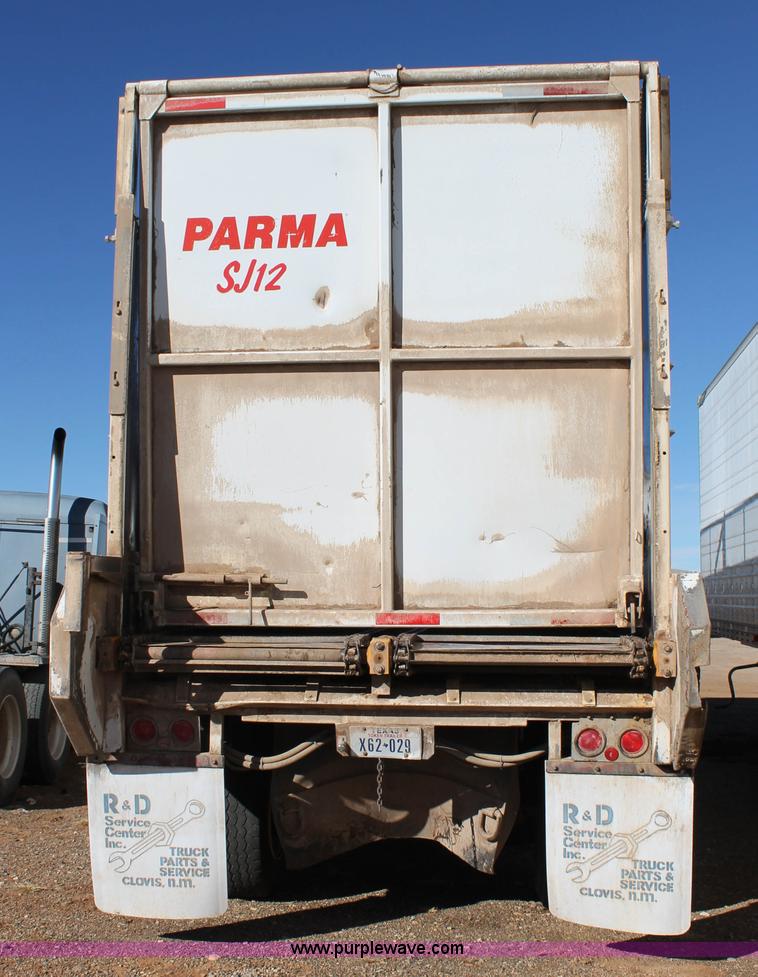 image for item H1661 2007 Parma silage trailer