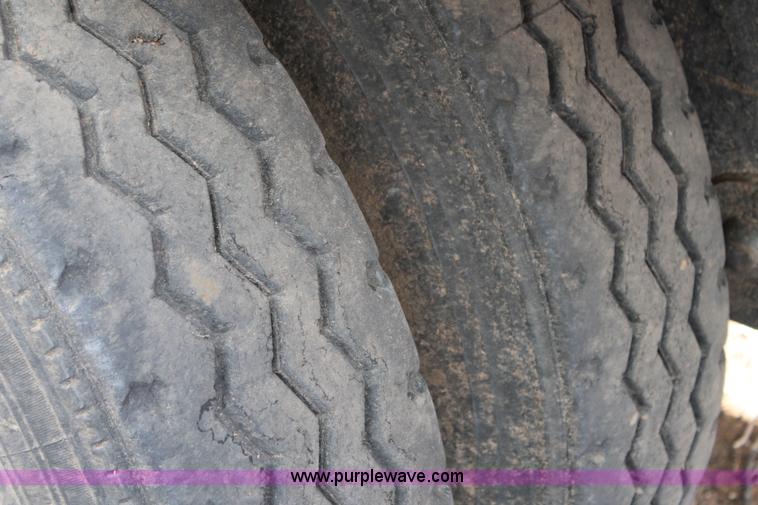 image for item H1661 2007 Parma silage trailer