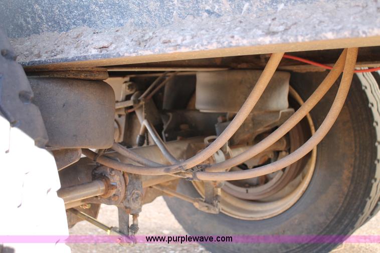 image for item H1661 2007 Parma silage trailer