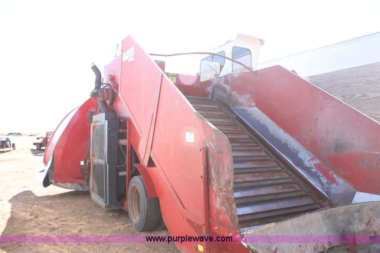 image for item H1662 Versa Bagger ID 1012 silage tube bagger