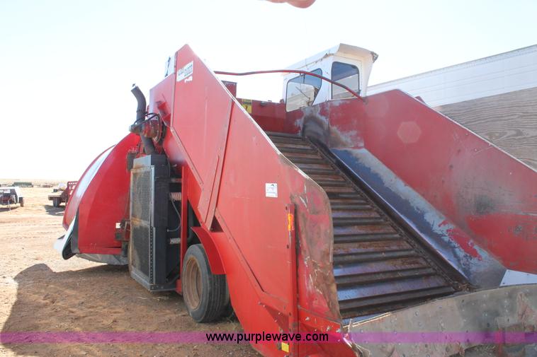 image for item H1662 Versa Bagger ID 1012 silage tube bagger