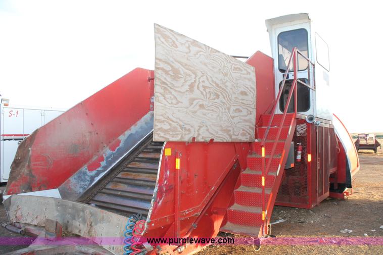 image for item H1662 Versa Bagger ID 1012 silage tube bagger