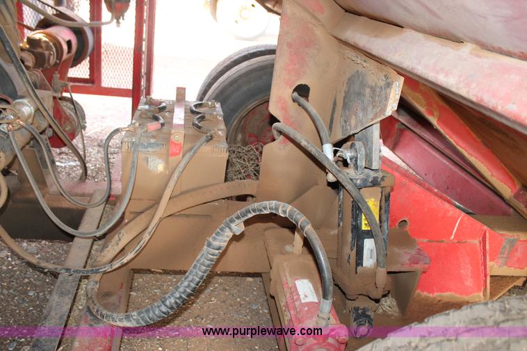 image for item H1662 Versa Bagger ID 1012 silage tube bagger