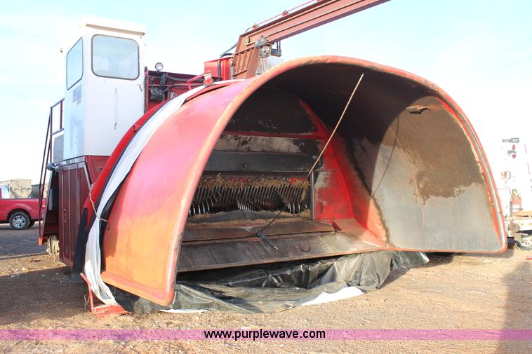 image for item H1662 Versa Bagger ID 1012 silage tube bagger