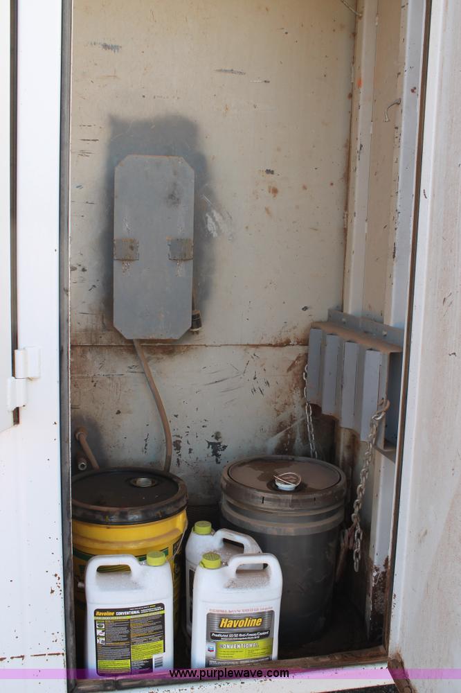 image for item H1663 1996 Mack CH613 service truck