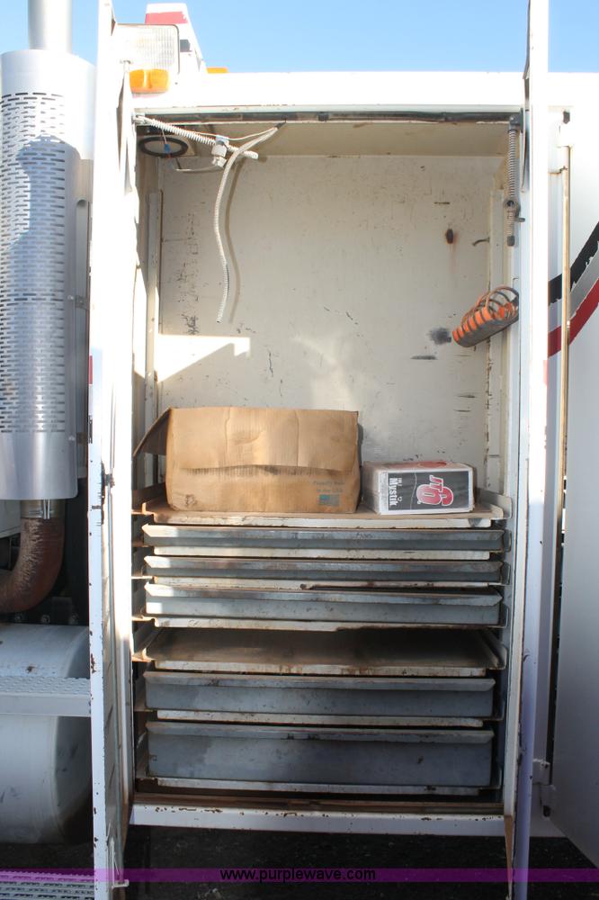 image for item H1663 1996 Mack CH613 service truck