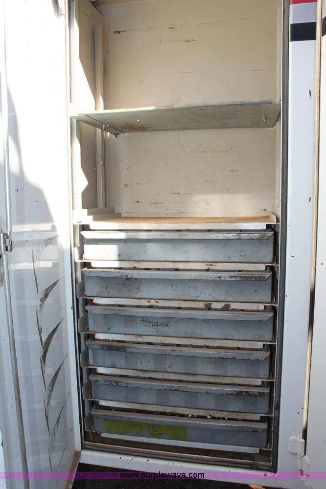 image for item H1663 1996 Mack CH613 service truck