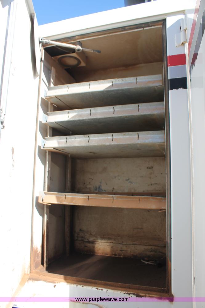 image for item H1663 1996 Mack CH613 service truck