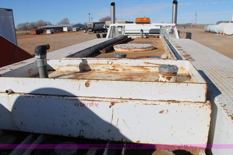 image for item H1663 1996 Mack CH613 service truck