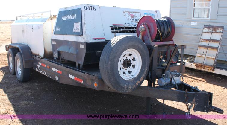 image for item H1665 2000 Michaels 20' tandem axle trailer