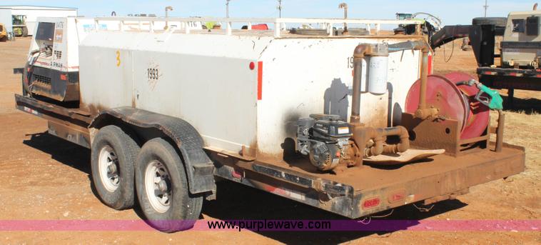 image for item H1665 2000 Michaels 20' tandem axle trailer