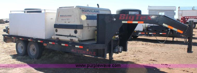 image for item H1666 2000 Big Tex gooseneck service trailer