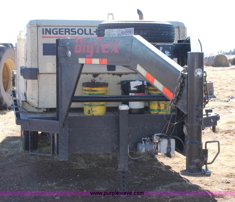 image for item H1666 2000 Big Tex gooseneck service trailer