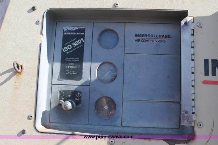 image for item H1666 2000 Big Tex gooseneck service trailer