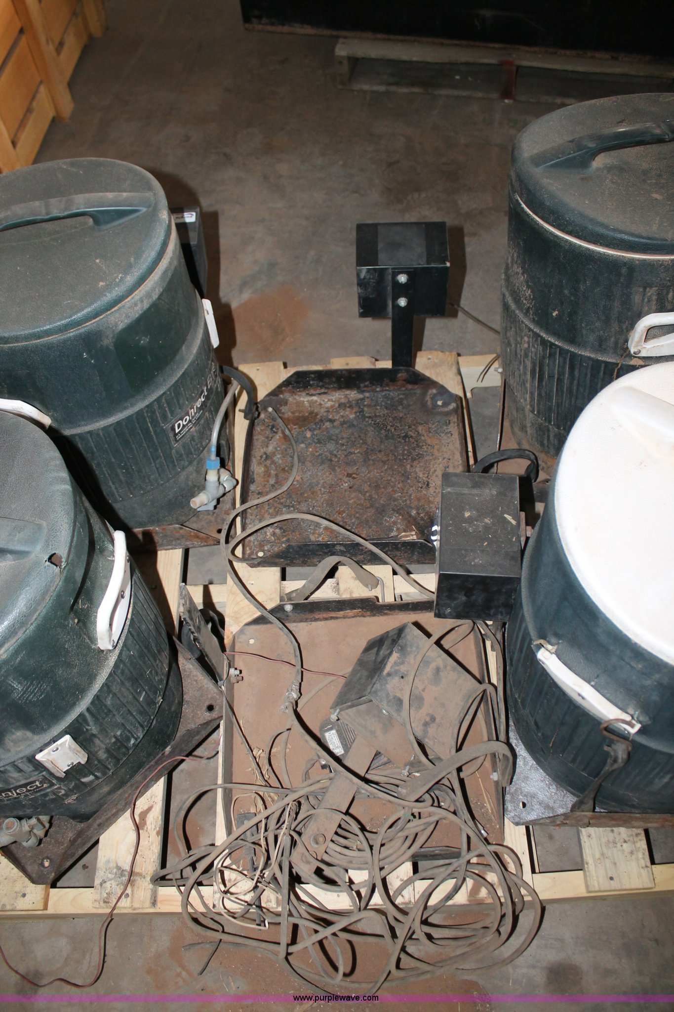 (4) Dohrmann Innoculator applicators in Farwell, TX Item AO9600 sold