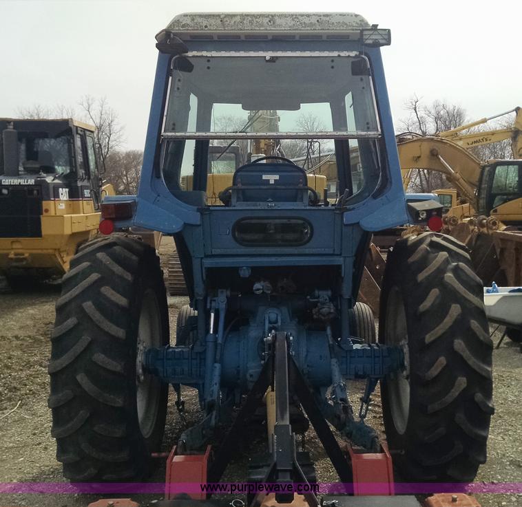 image for item AW9028 Ford 6700 tractor