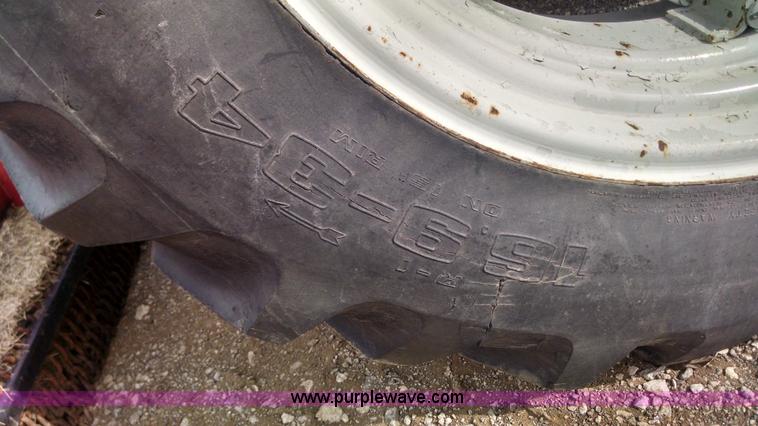 image for item AW9028 Ford 6700 tractor