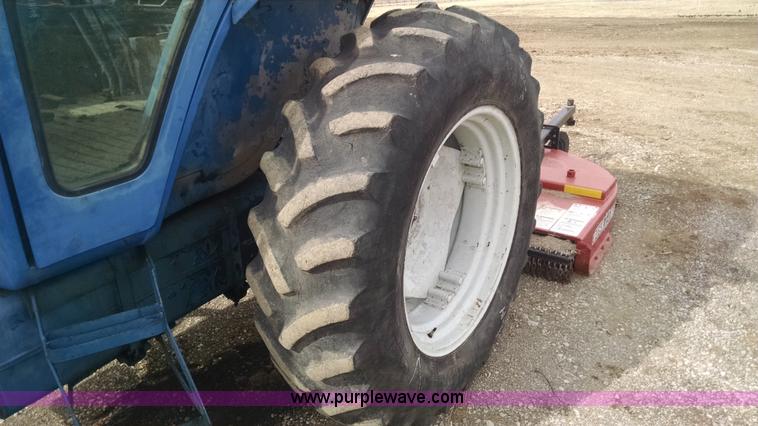 image for item AW9028 Ford 6700 tractor