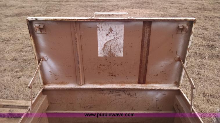 image for item AW9032 Job box