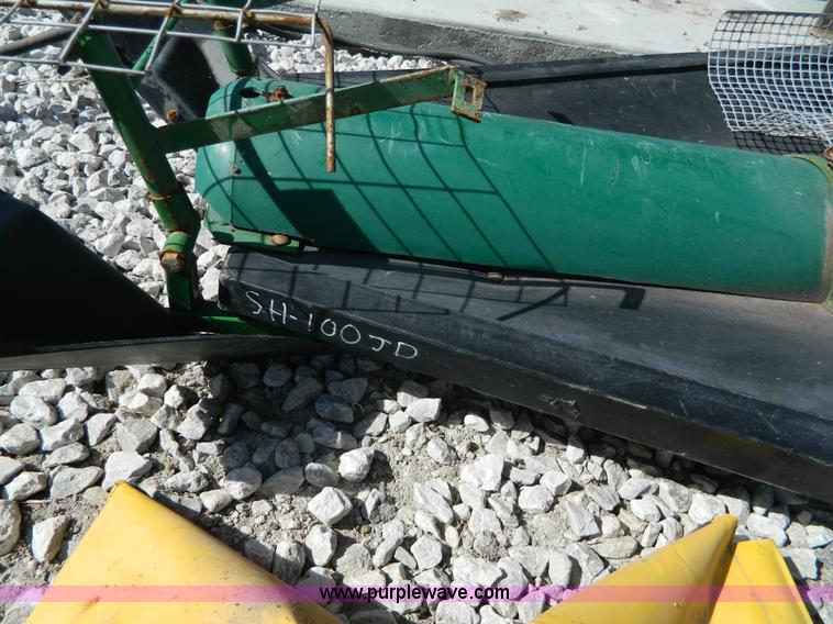 image for item AX9883 Air planter hopper auger