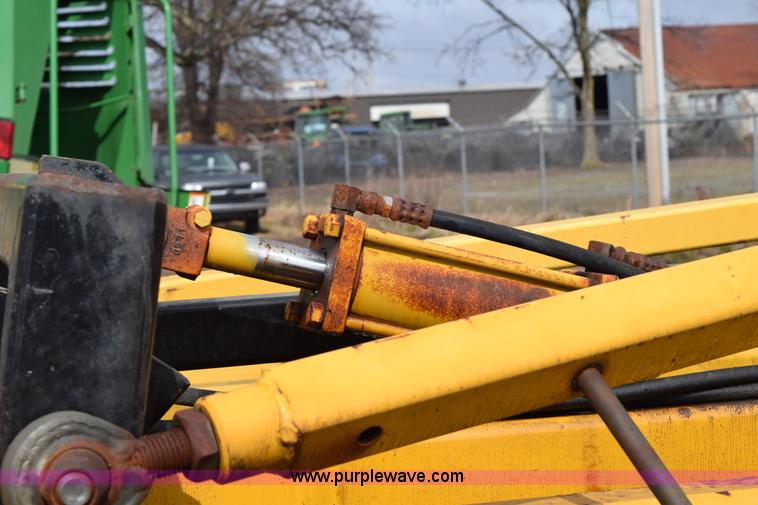 image for item BA9864 1990 Landoll 2200 Weatherproofer II disk ripper