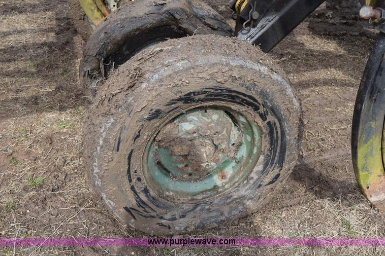 image for item BA9864 1990 Landoll 2200 Weatherproofer II disk ripper