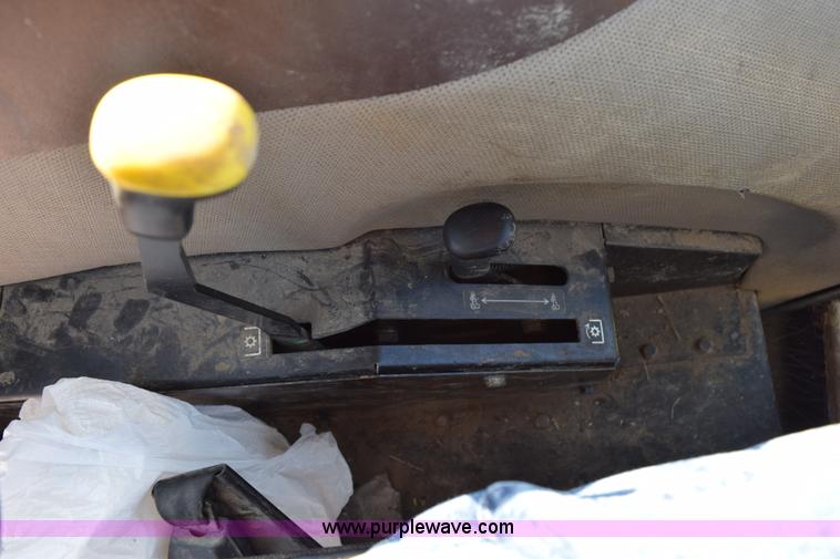 image for item BA9891 2011 John Deere 5093E MFWD tractor