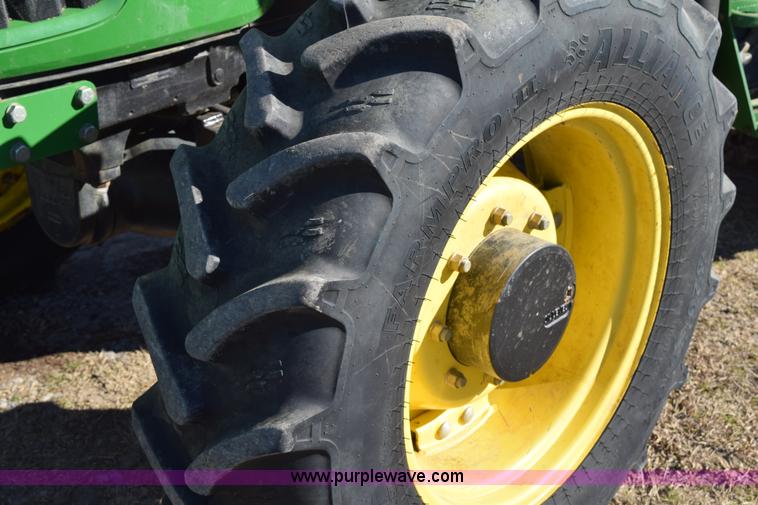 image for item BA9891 2011 John Deere 5093E MFWD tractor