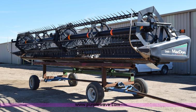 image for item BA9892 2009 MacDon D60 header