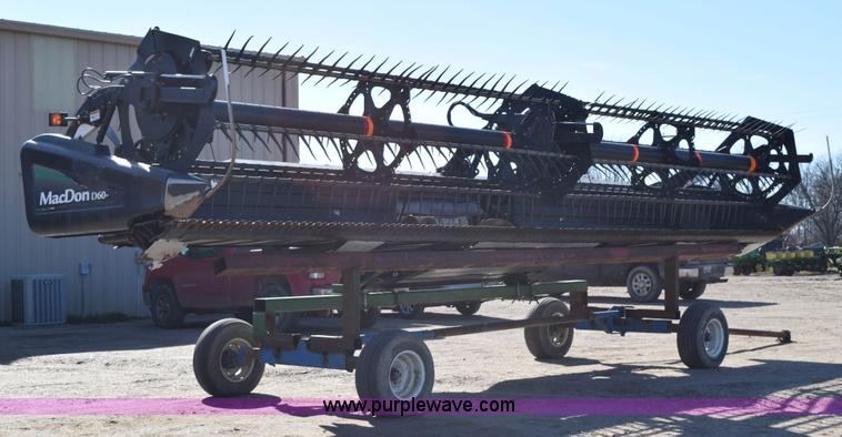 image for item BA9892 2009 MacDon D60 header