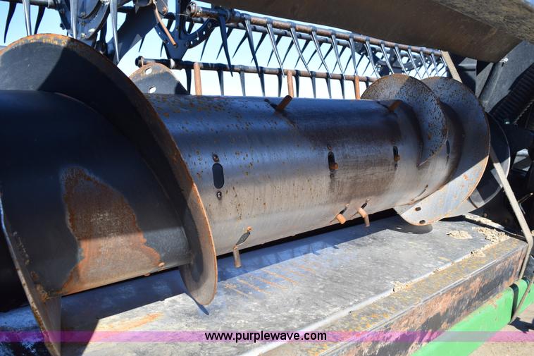 image for item BA9892 2009 MacDon D60 header