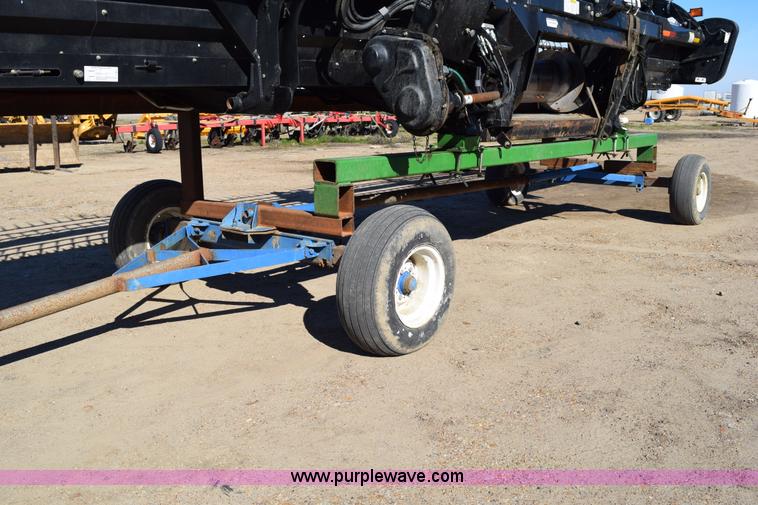 image for item BA9892 2009 MacDon D60 header