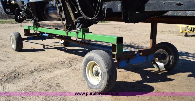 image for item BA9892 2009 MacDon D60 header