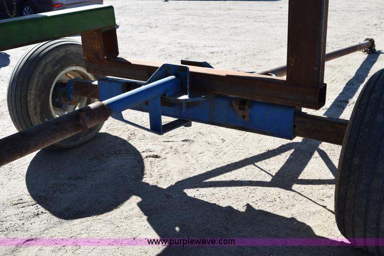 image for item BA9892 2009 MacDon D60 header